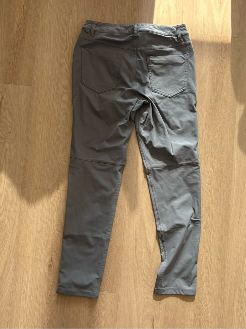 NWOT grey Lululemon ABC slim fit warpstreme pants size 28 - Picture 6 of 7